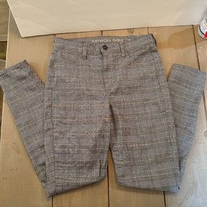 American Eagle Super Stretch High Rise Plaid Jeggings size 10 Long black/white